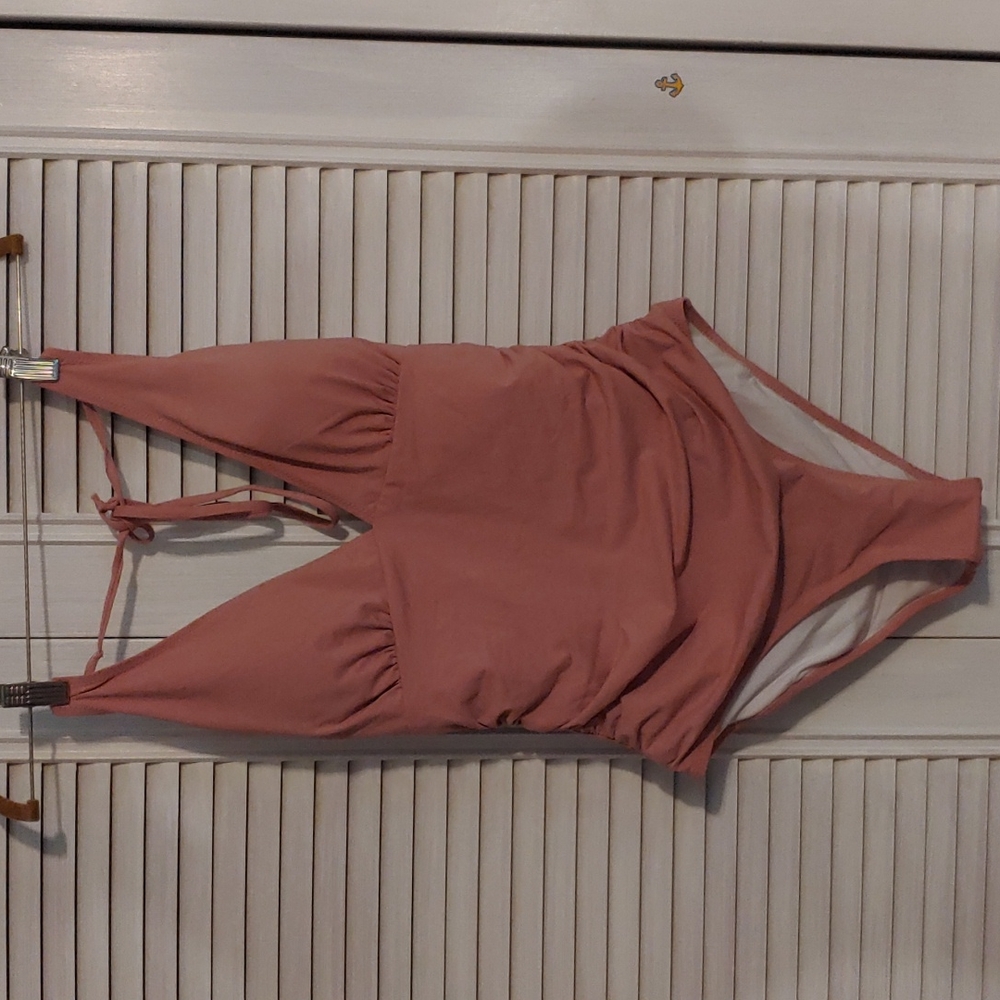 Cupshe 1 piece bathing suit size L